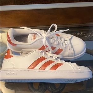 Adidas cloudfoam Comfort. New!